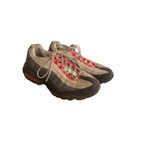 Nike Airmax 95 Women Size 8 - Gray & Pink.